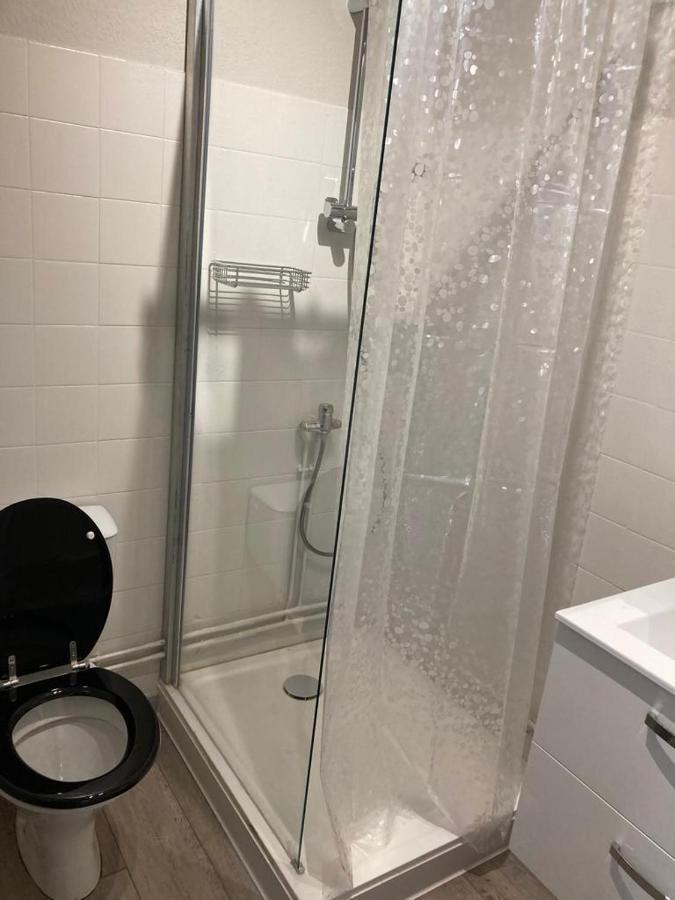 Appartement Calme Et Bien Situe Tarbes Exterior foto