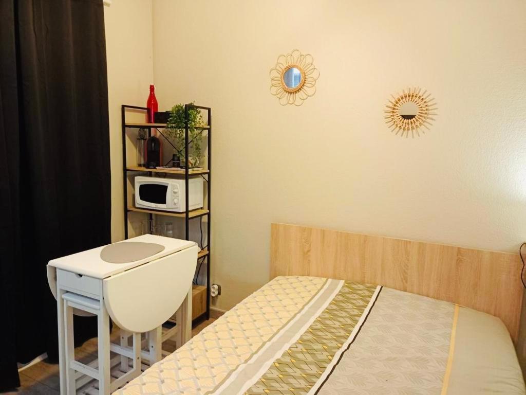 Appartement Calme Et Bien Situe Tarbes Exterior foto